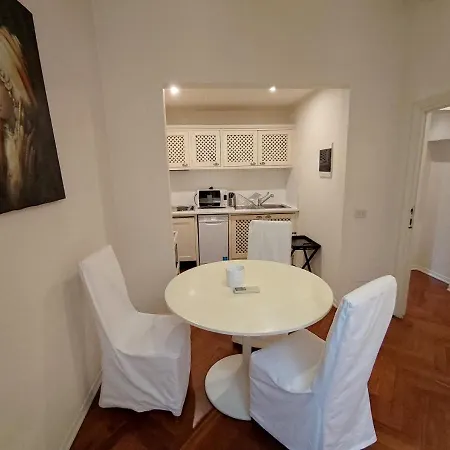 Apartment Cashmere A Stone's Throw From The Duomo Florence