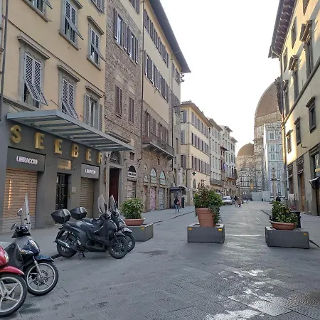 Apartment Cashmere A Stone's Throw From The Duomo